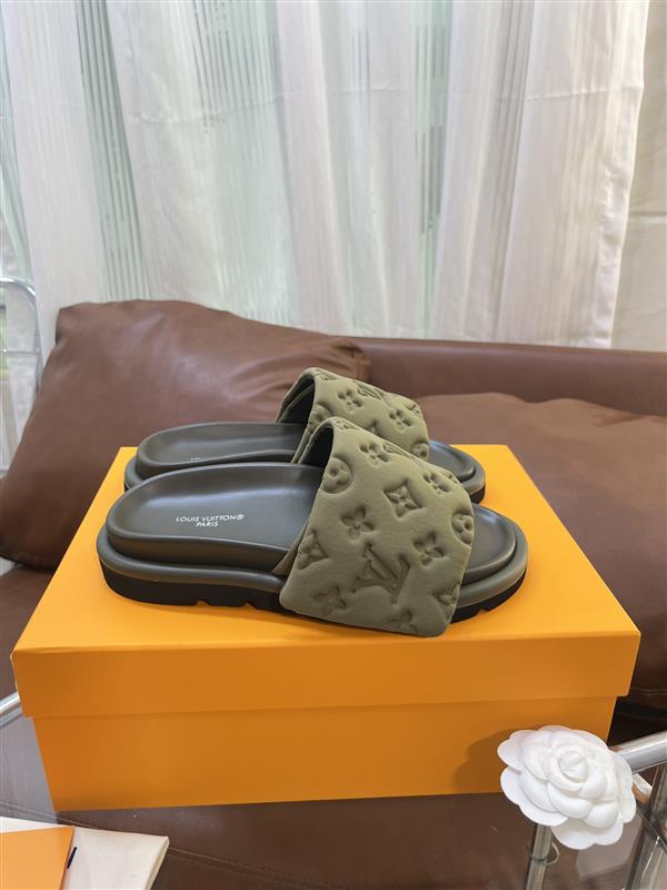 20251128184542104 180